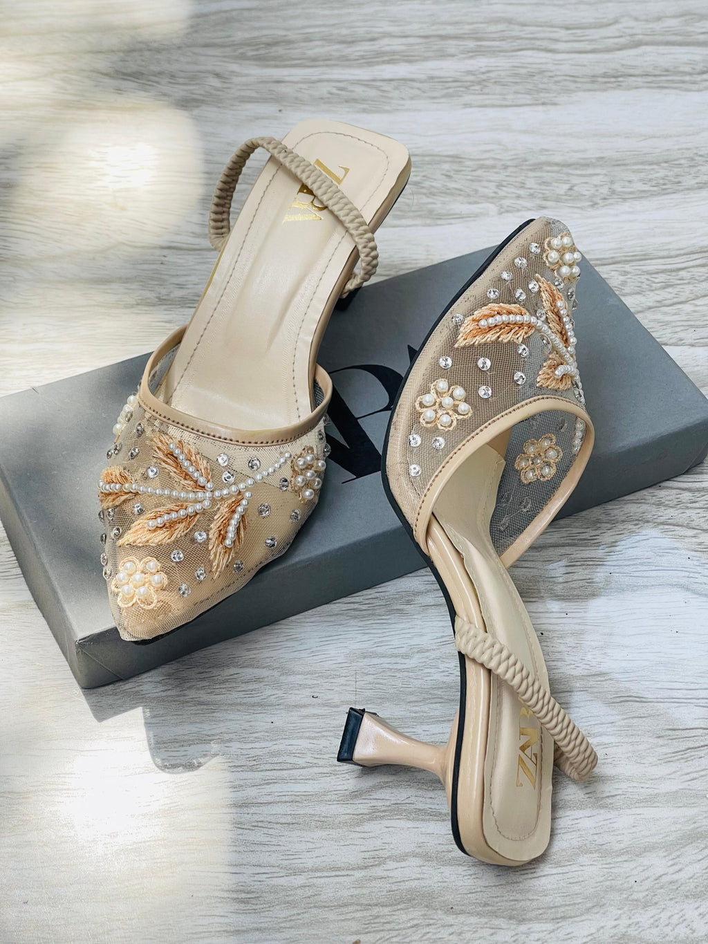 ZARA EMBROIDERY HEELS