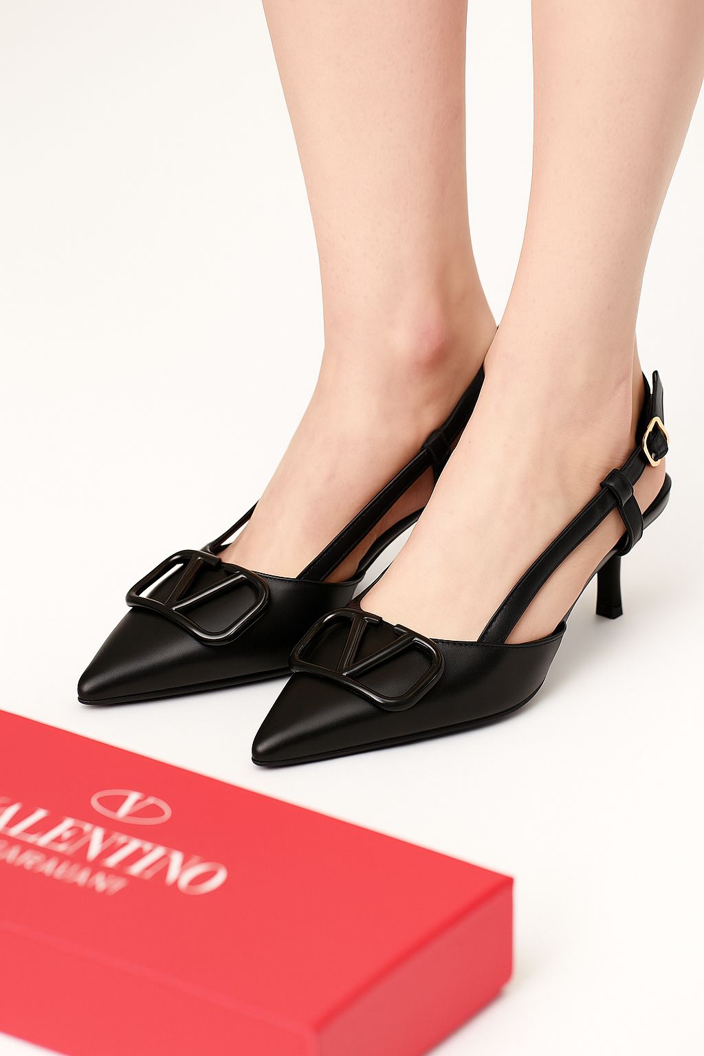 ✨ Imported Valentino V Heels ✨