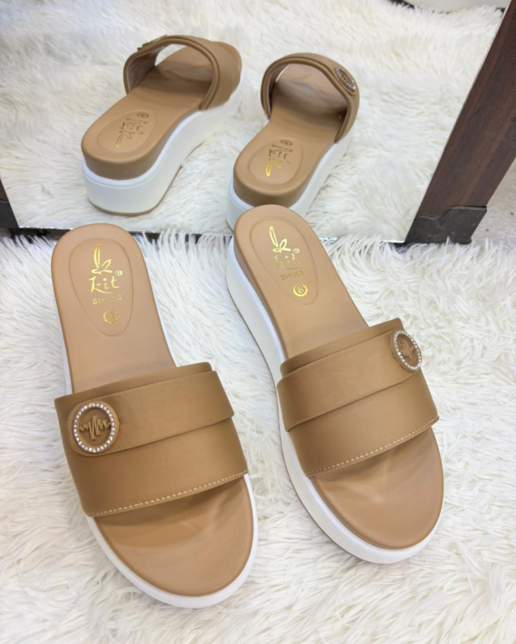 Medicated footwear